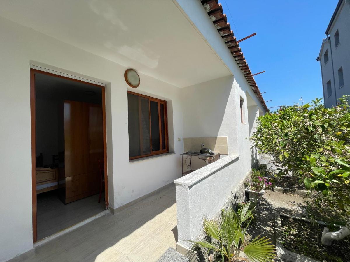 Hotel Vila Cano Durrës Zewnętrze zdjęcie