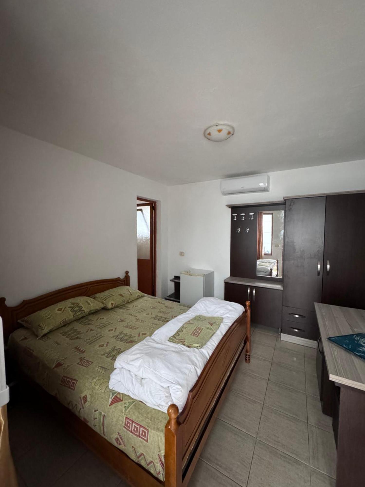 Hotel Vila Cano Durrës Zewnętrze zdjęcie