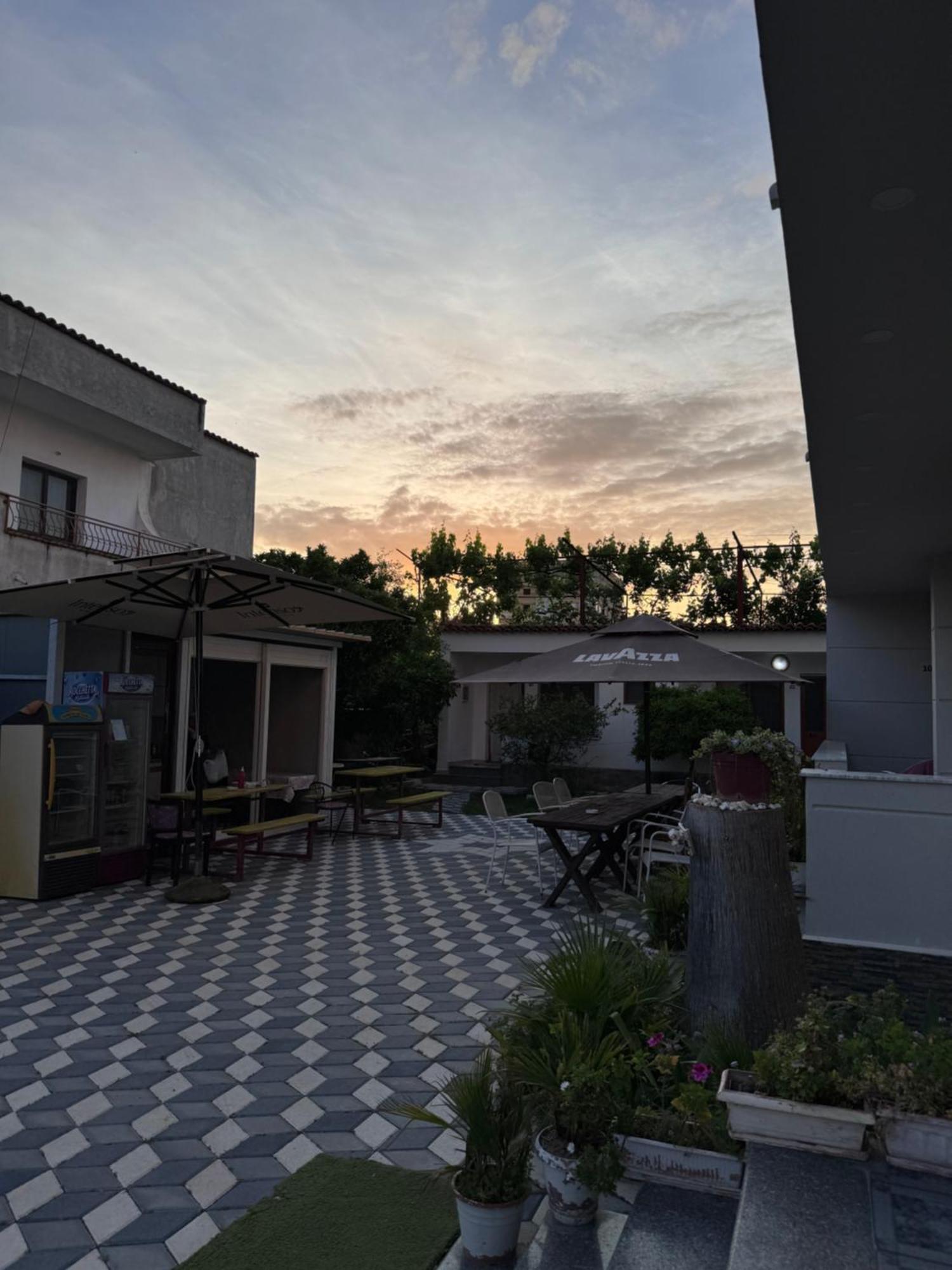 Hotel Vila Cano Durrës Zewnętrze zdjęcie